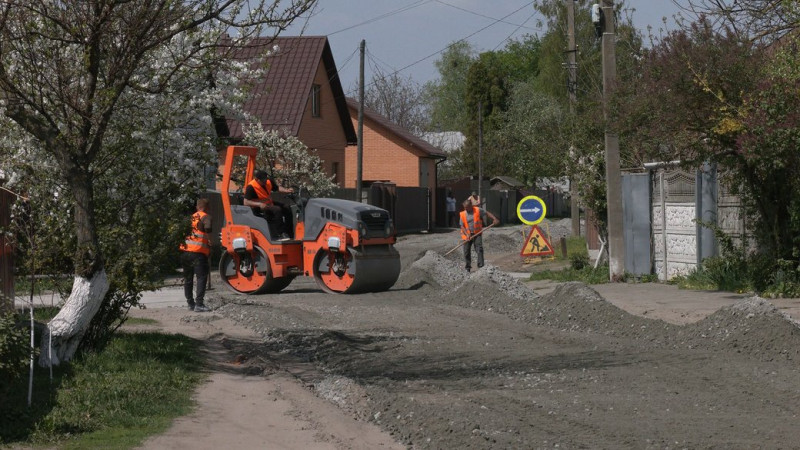 "Грошей вистачить не на всі": у Чернігові затвердили перелік з 280 вулиць, які потребують ремонту