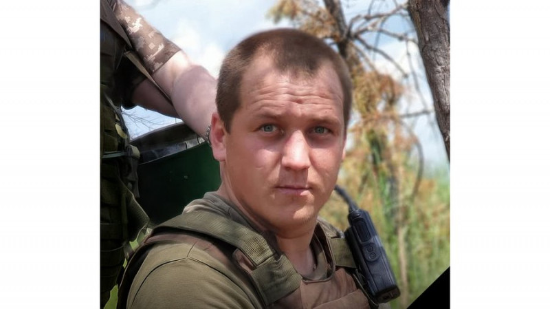 На Чернігівщині провели в останню путь трьох захисників: Сергія Носача, Ярослава Іванчу та Андрія Гамолю