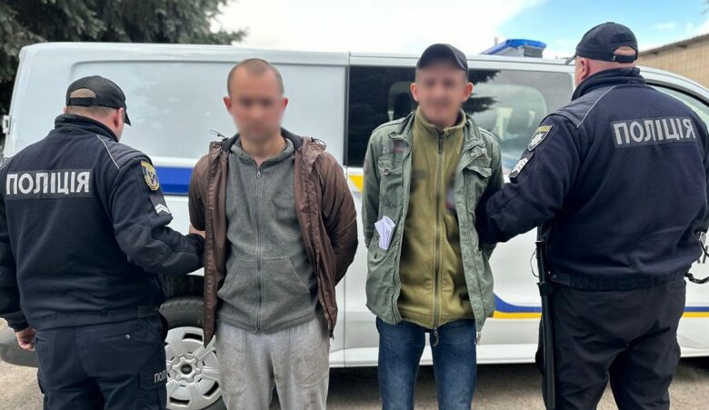 На Чернігівщині двоє нетверезих чоловіків напали на правоохоронців, щоб уникнути відповідальності