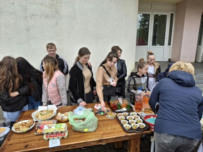 На Чернігівщині на благодійних заходах зібрали майже 67 тисяч гривень на потреби ЗСУ (Фото)