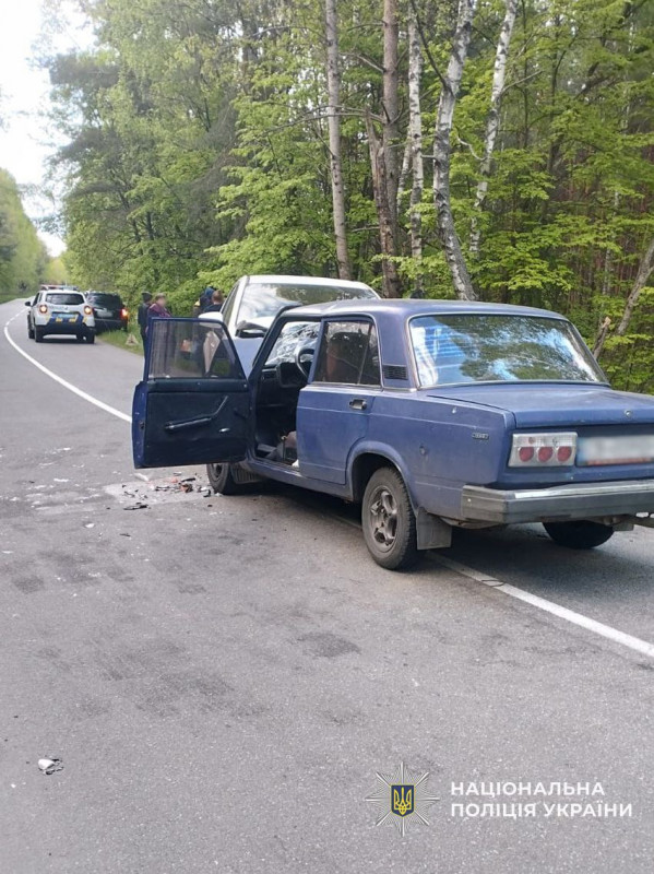 На Чернігівщині нетверезий водій скоїв ДТП: четверо людей постраждали