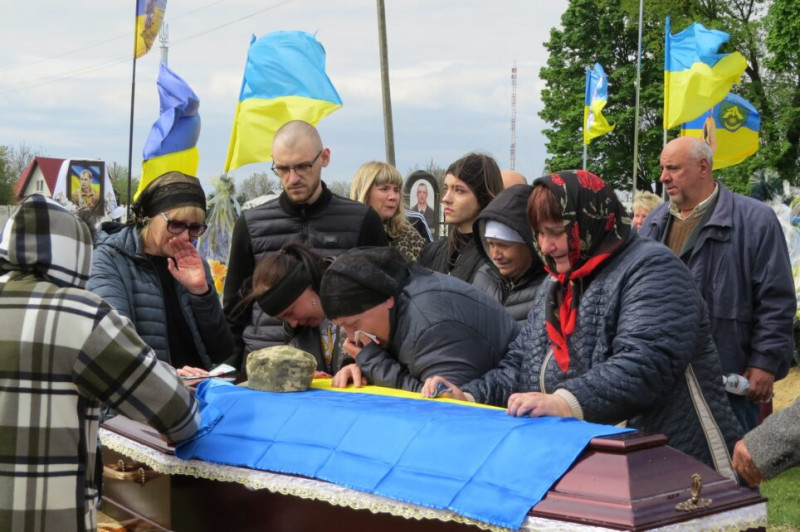 На Чернігівщині попрощалися із захисником