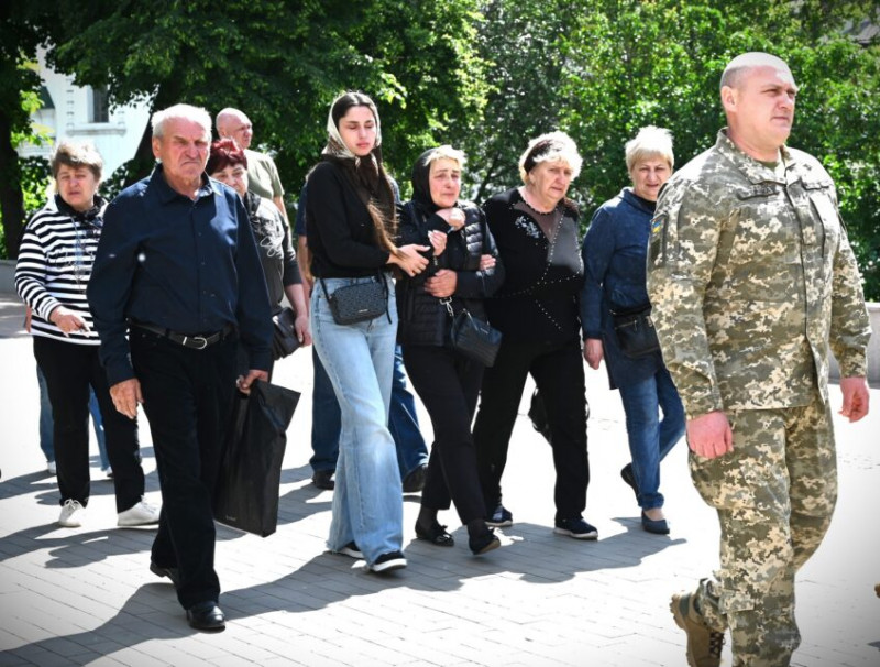 На Чернігівщині провели в останню путь захисника