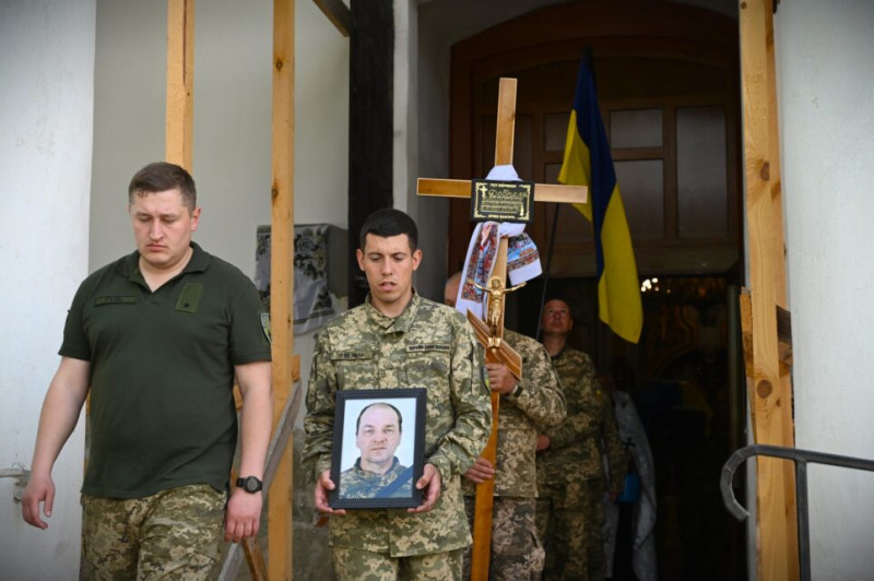 На Чернігівщині провели в останню путь захисника