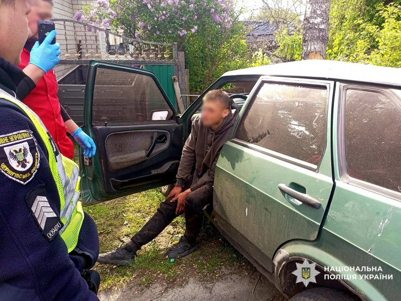 Нетверезий 21-річний житель Чернігівщини викрав автівку і скоїв на ній ДТП (Фото)