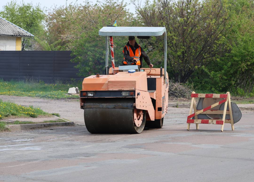 Поточний ремонт доріг – у процесі виконання