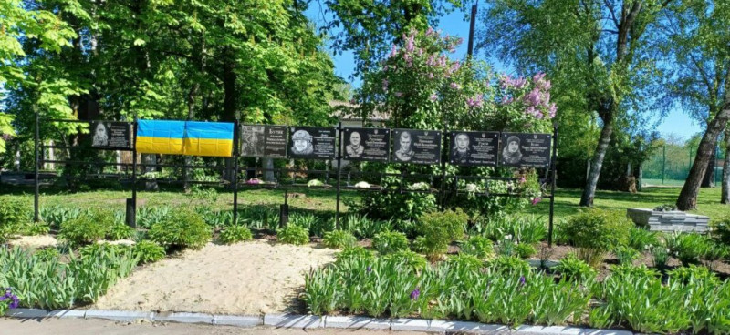 У громаді на Чернігівщині увічнили пам’ять двох захисників (Фото)