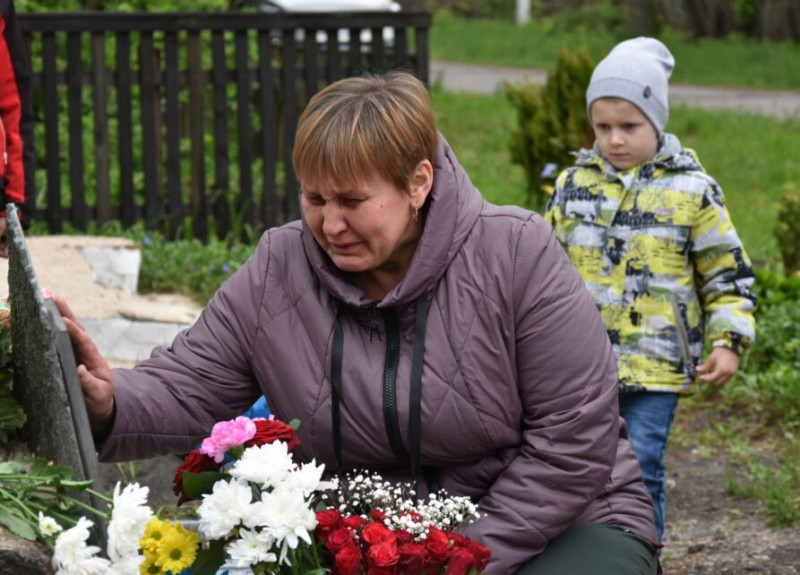 У громаді на Чернігівщині встановили меморіальні дошки двом полеглим воїнам (Фото)