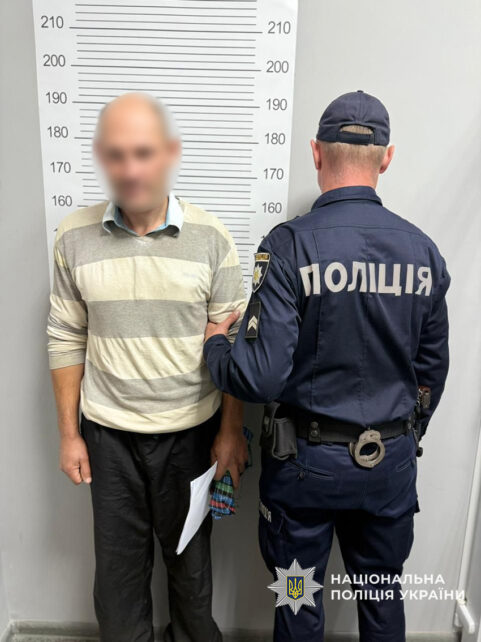 Вдарив обухом сокири по голові: на Чернігівщині чоловік під час конфлікту побив знайомого (Фото)