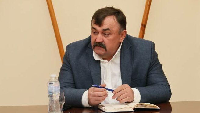 Віктор Геращенко звернувся до голів фракцій із закликом ініціювати проведення сесії міської ради