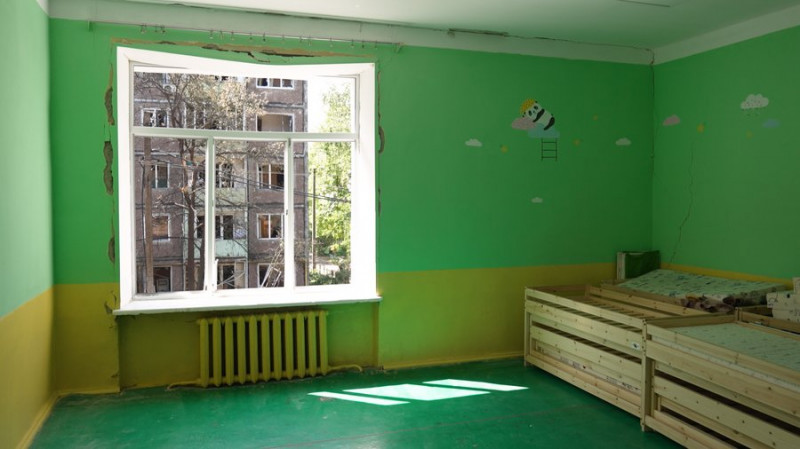 "Вогняні шари падали у садочок – люди почали кричати": що розповідають очевидці про нічну атаку РФ на Чернігів