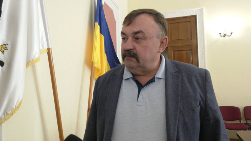 Півтора року очікувань: у Чернігові 10 родинам вручили ключі від модульних будинків за майже мільйон євро