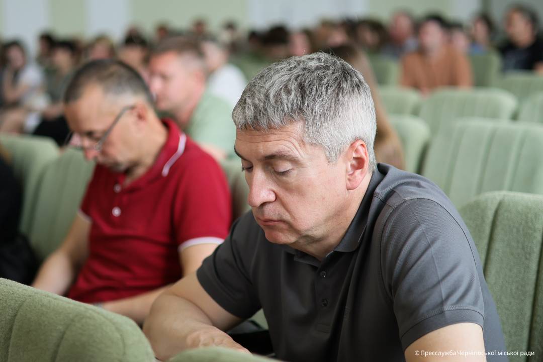 45-та (позачергова) сесія Чернігівської міської ради VIII скликання розпочалася. У роботі оголошено перерву