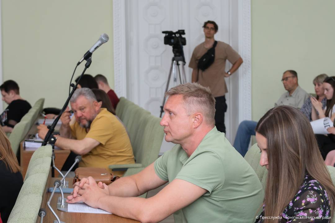 45-та (позачергова) сесія Чернігівської міської ради VIII скликання розпочалася. У роботі оголошено перерву
