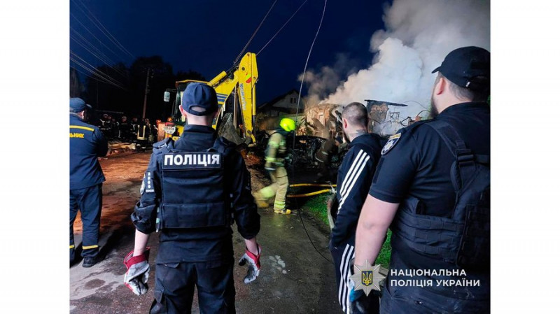 Загинули п'ятеро людей, серед яких однорічна дитина: РФ дронами атакувала житлові райони Прилук на Чернігівщині