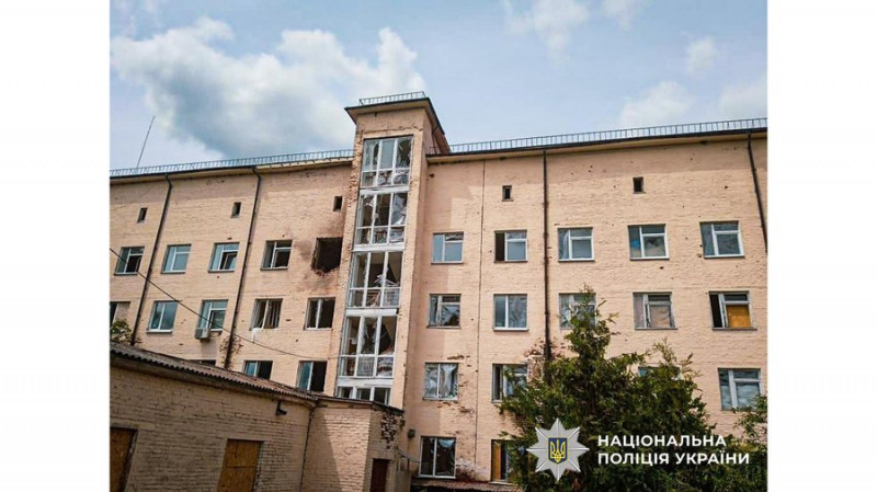 Росіяни дроном атакували лікарню у Семенівці, що на прикордонні Чернігівщини