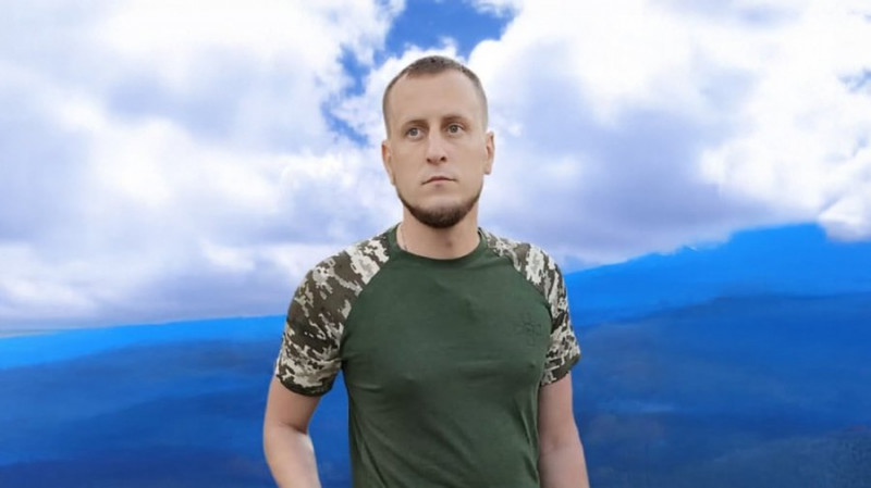 На Чернігівщині попрощалися з двома захисниками: Григорієм Зленком та Владиславом Савченком, які загинули на фронті