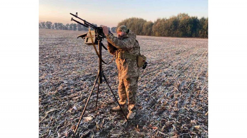 На Чернігівщині попрощалися з двома захисниками: Олегом Бурковським та Дмитром Підлісним