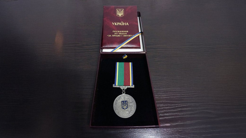 Президент Володимир Зеленський нагородив Орденом княгині Ольги жительку Сосниці Валентину Грищенко