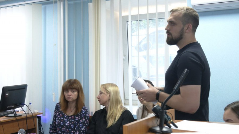 У Чернігові ветеран хоче оскаржити постанову патрульних та вимагає стягнути 1 млн грн моральної шкоди