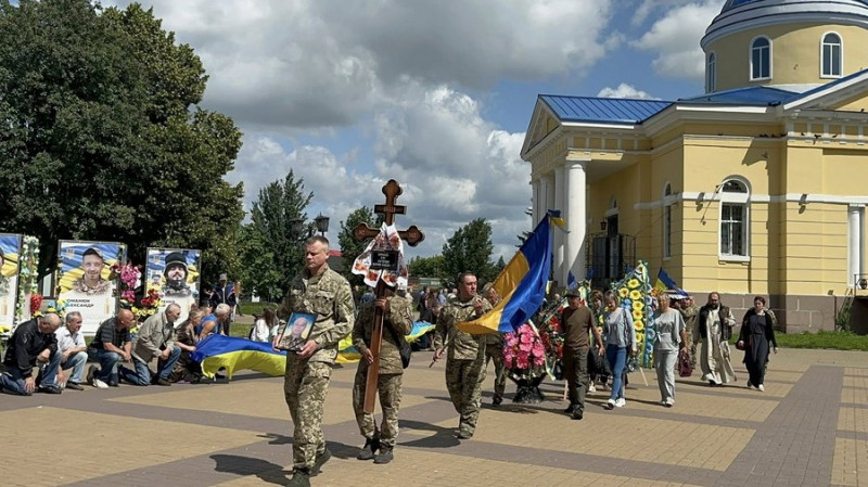 На Чернігівщині попрощалися з Миколою Харченком, Єлисеєм Білоусом, Ігорем Харченком та Павлом Мироненком