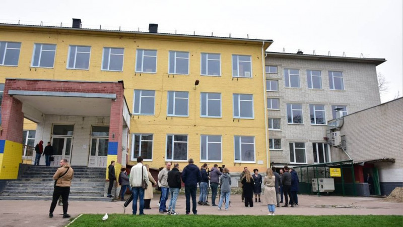 350 тисяч нових підручників надійшли в школи Чернігівщини протягом навчального року: які класи їх отримали