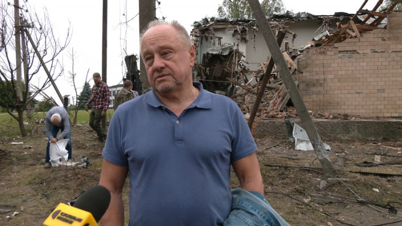 "Курочки, на жаль, загинули": у Чернігові російська ракета влучила у завод "Поліські курчата"