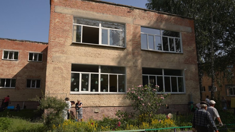 "Вогняні шари падали у садочок – люди почали кричати": що розповідають очевидці про нічну атаку РФ на Чернігів