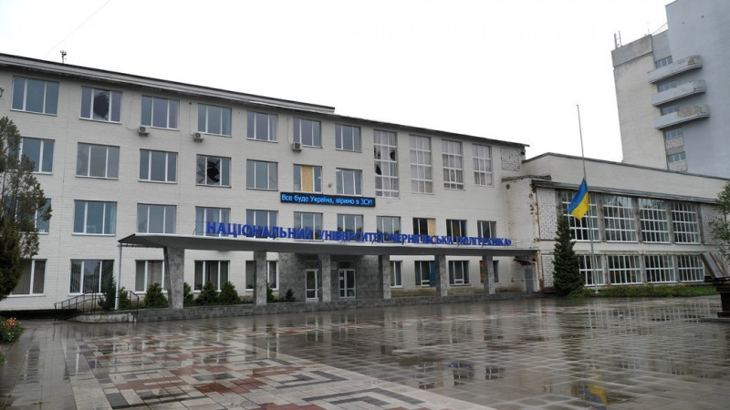 Ремонт покрівлі одного із корпусів "Чернігівської політехніки", яка була пошкоджена РФ, планують провести за 9,2 млн грн