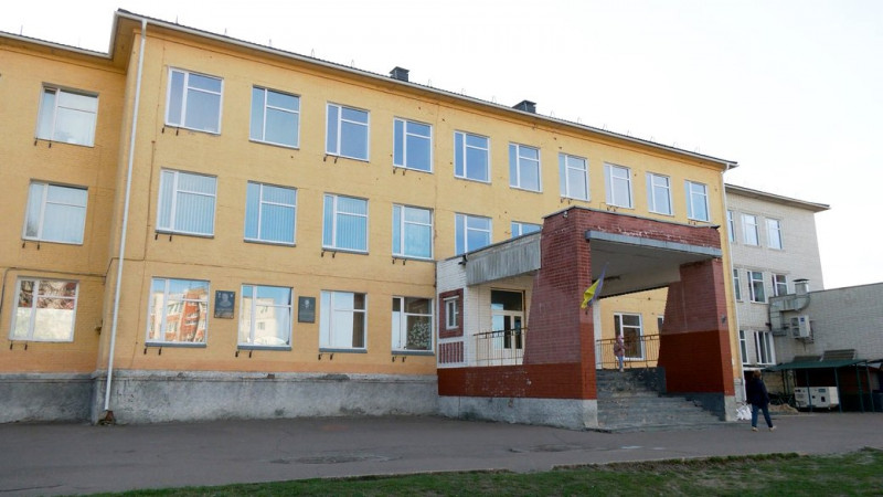 Брижинський вимагає відкрити два 10-ті класи у 19-й школі Чернігова