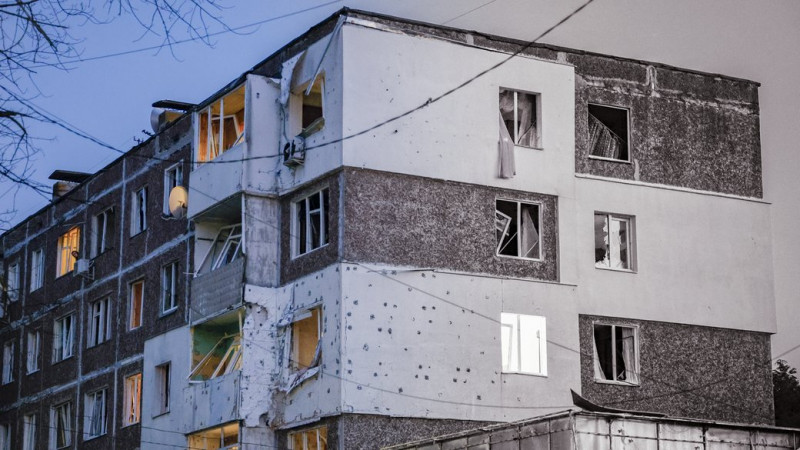 Два російських "шахеди" влучили в одне подвір'я: що розповіли чернігівці, будинок яких знищений внаслідок атаки РФ