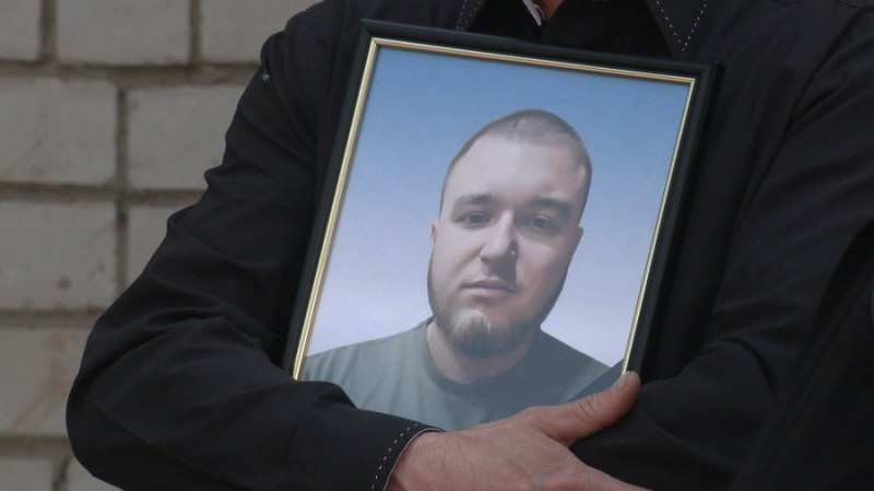 Під час прильоту "шахеда" по місту був біля епіцентру вибуху: у Чернігові попрощалися з 22-річним Данилом Жуковецьким