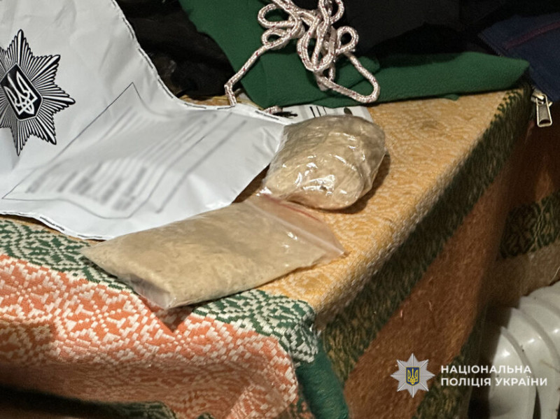 Чернігівець налагодив канал збуту амфетаміну: йому загрожує до 12 років позбавлення волі (Фото, Відео)