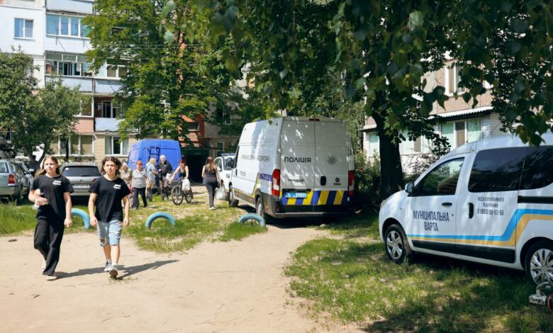 Чернігівська громада об’єднала зусилля для подолання наслідків ворожого удару (Фото)
