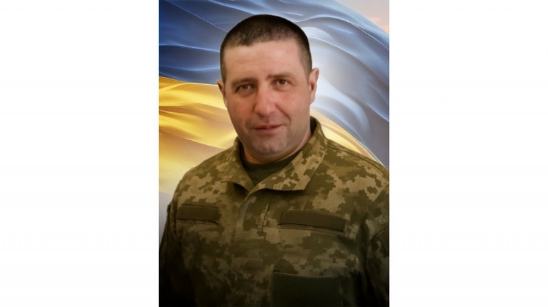 На Чернігівщині попрощалися з трьома захисниками: Святославом Дворником, Віктором Шалімановим та Олегом Гузієм