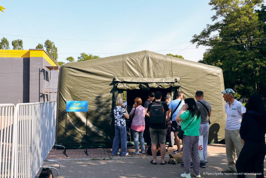 Комунальні служби Чернігова вже ліквідовують наслідки нічної атаки армії РФ