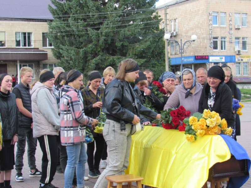 На Чернігівщині попрощалися із полеглим Захисником