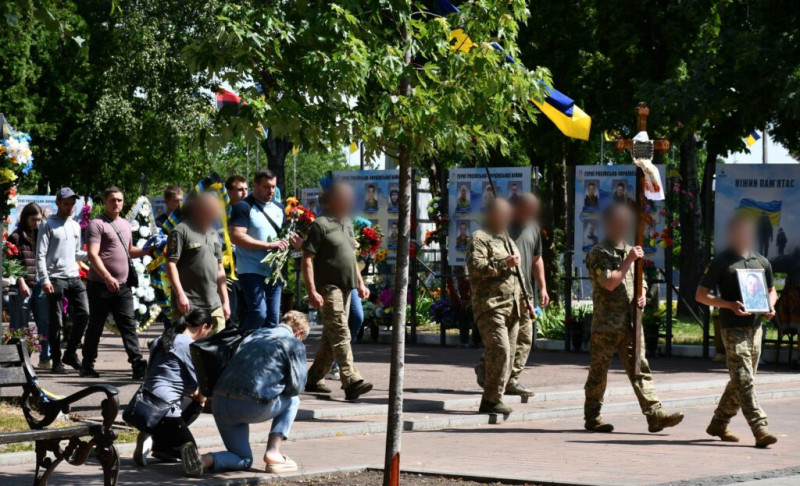 На Чернігівщині попрощалися із Захисником