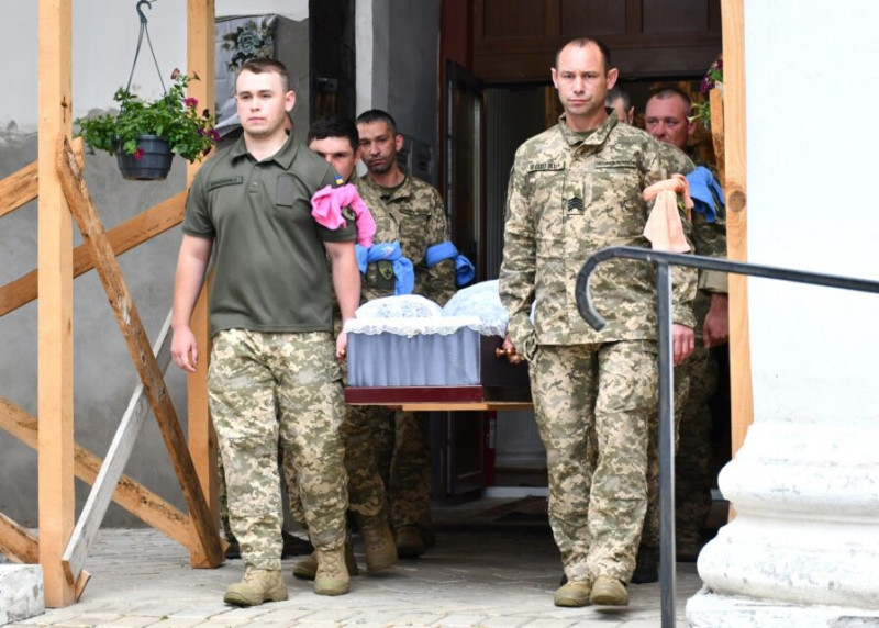 На Чернігівщині попрощалися із Захисником