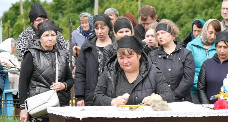 На Чернігівщині попрощалися із Захисником, який загинув на Харківщині