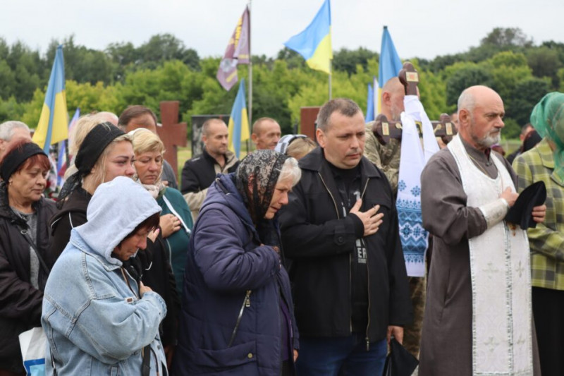 На Чернігівщині попрощалися з розвідником, який помер у лікарні