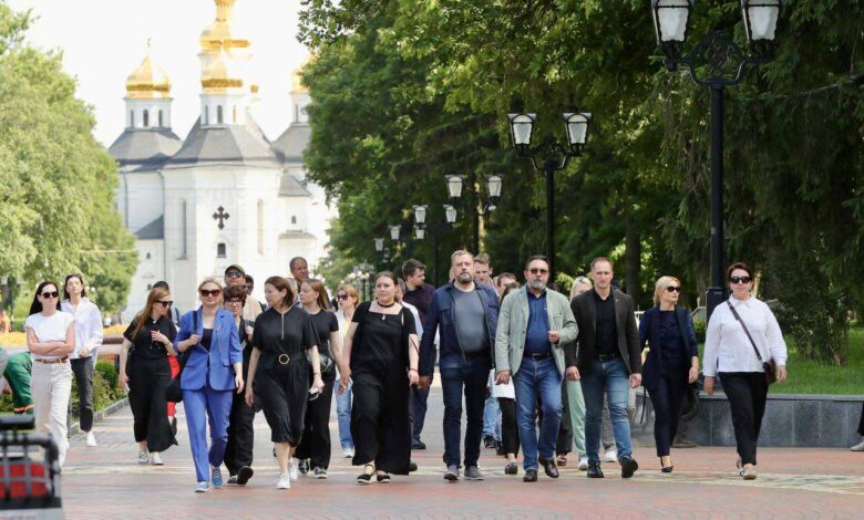 На Чернігівщині працювали народні депутати: оглянули стан Спасо-Преображенського собору та відвідали Ягідне (Фото)