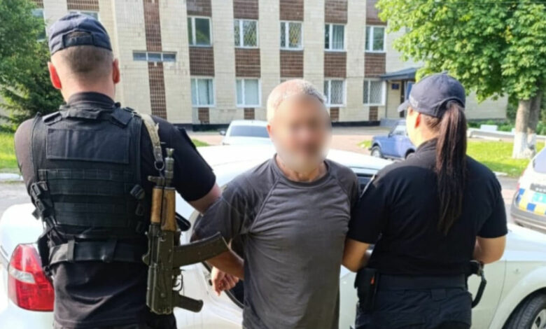 На Чернігівщині розшукали засудженого, який намагався уникнути покарання та переховувався в покинутому будинку в селі