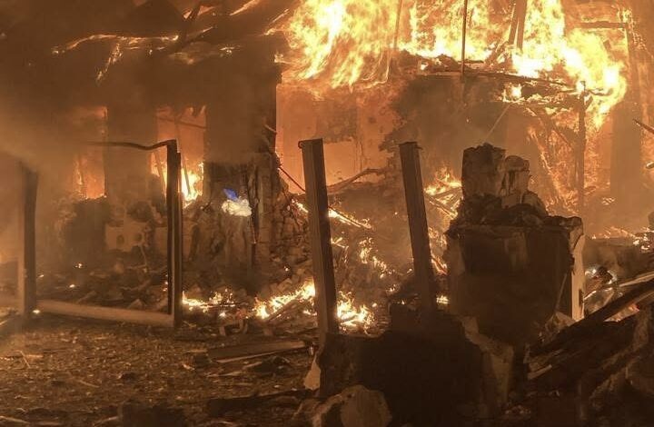 Нічна атака шахедів на Чернігів: знищені будинки і постраждалі (Фото)