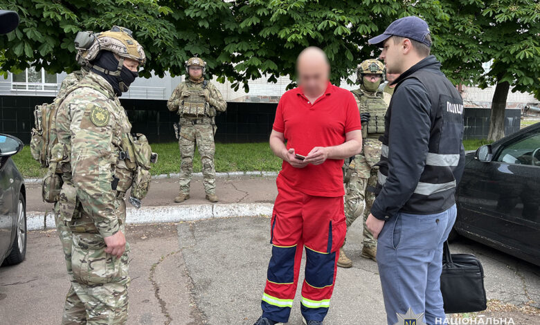 Поліція Чернігівщини затримала злочинне угруповання медиків, які організували корупційну схему ухилення від військової служби (Фото, відео)