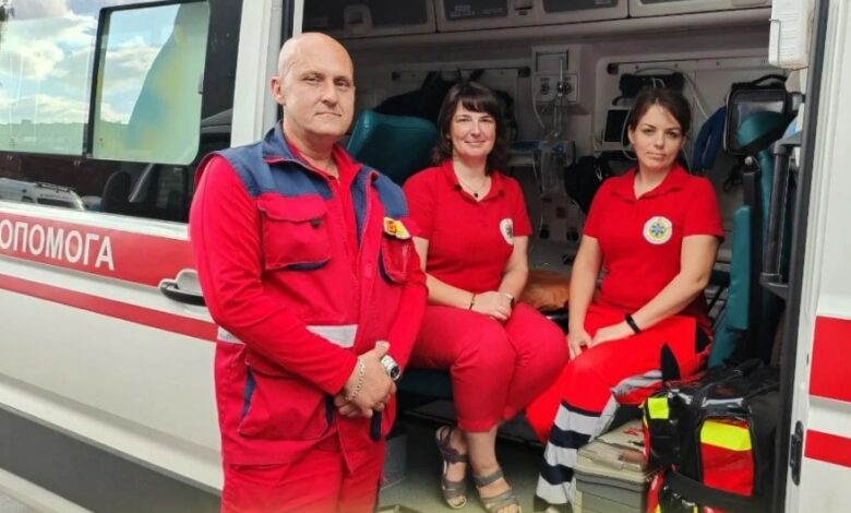 У Чернігові медики «швидкої» врятували 83-річну жінку