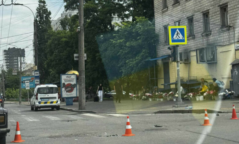 У Чернігові у ДТП потрапив мотоцикліст (Фотофакт)