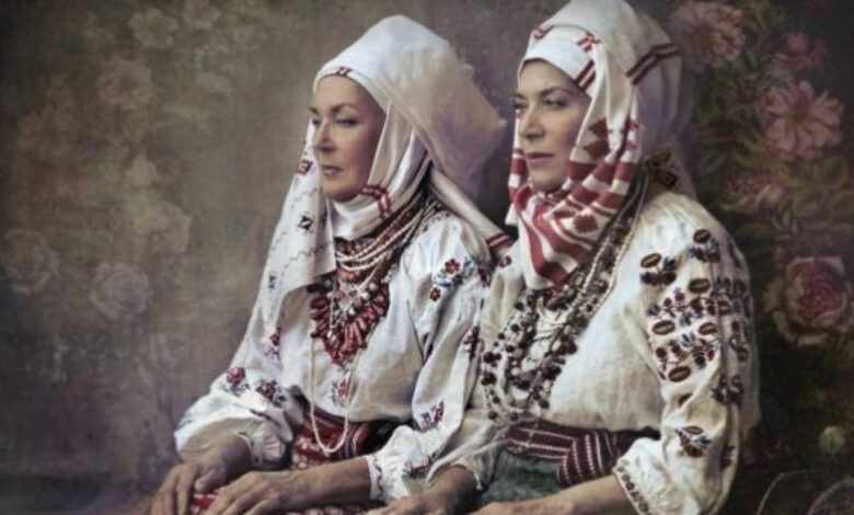 У селі на Чернігівщині жінки зберігають вишиванкову спадщину своїх бабусь (Фото)