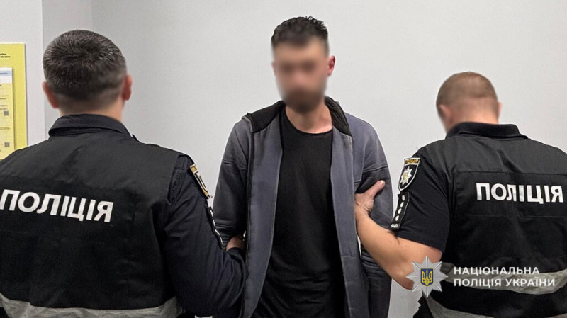 Викрали дівчину та вимагали неіснуючі борги: на Чернігівщині затримали двох зловмисників