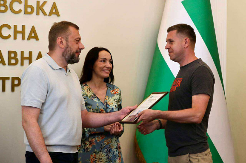 Журналісти «ЧЕЛАЙН» отримали професійні відзнаки з нагоди Дня журналіста (Фото)